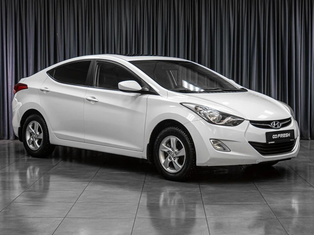 Седан Hyundai Elantra 2011 года, 949000 рублей, Тюмень