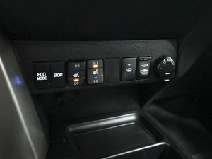 Внедорожник Toyota RAV4 2015 года, 2288000 рублей, Ставрополь