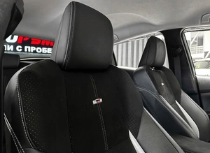 Хетчбэк Toyota Prius PHV 2018 года, 2357000 рублей, Красноярск