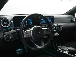 Хетчбэк Mercedes-benz A-класс 2019 года, 2347077 рублей, Москва
