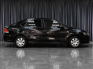 Седан Volkswagen Polo 2013 года, 849000 рублей, Тюмень