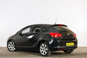 Хетчбэк Opel Astra 2013 года, 969000 рублей, Тюмень