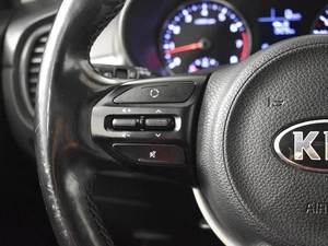 Хетчбэк Kia Rio X-Line 2019 года, 1349000 рублей, Казань