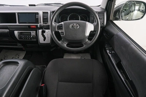 Минивэн Toyota Hiace 2014 года, 2949000 рублей, Красноярск