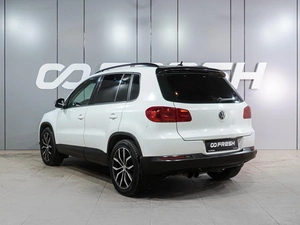 Внедорожник Volkswagen Tiguan 2016 года, 1699000 рублей, Воронеж