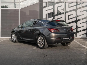 Хетчбэк Opel Astra GTC 2014 года, 1050000 рублей, Краснодар