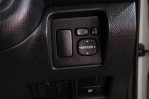 Внедорожник Toyota Harrier 2012 года, 2159000 рублей, Новокузнецк