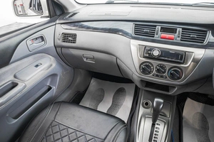 Седан Mitsubishi Lancer 2004 года, 399000 рублей, Барнаул