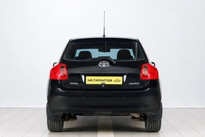 Хетчбэк Toyota Auris 2007 года, 569000 рублей, Челябинск
