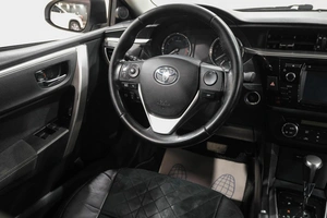 Седан Toyota Corolla 2013 года, 1399000 рублей, Новокузнецк