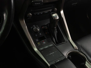 Внедорожник Lexus NX 2018 года, 3159000 рублей, Тюмень