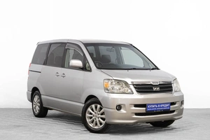 Минивэн Toyota Noah 2000 года, 1089000 рублей, Барнаул
