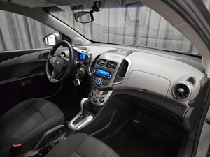 Седан Chevrolet Aveo 2013 года, 749000 рублей, Красноярск