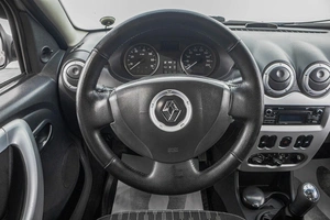 Хетчбэк Renault Sandero 2013 года, 639000 рублей, Барнаул