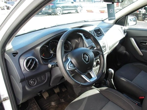 Седан Renault Logan 2019 года, 999000 рублей, Владимир