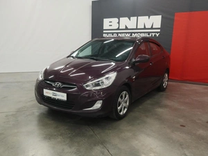Седан Hyundai Solaris 2013 года, 820000 рублей, Курск