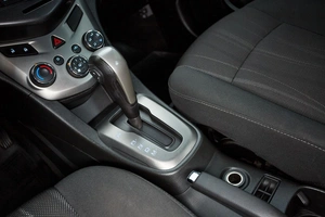 Седан Chevrolet Aveo 2013 года, 690000 рублей, Красноярск