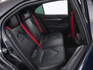 Седан Toyota Camry 2023 года, 3177400 рублей, Москва