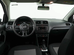 Седан Volkswagen Polo 2015 года, 867077 рублей, Москва