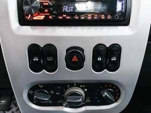 Седан Renault Logan 2010 года, 440000 рублей, Красноярск