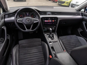 Седан Volkswagen Passat 2020 года, 2199000 рублей, Саратов