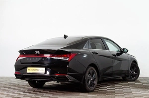 Седан Hyundai Elantra 2023 года, 2319000 рублей, Сургут