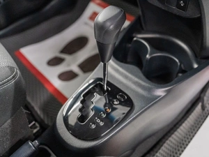 Хетчбэк Toyota Vitz 2019 года, 1030000 рублей, Красноярск