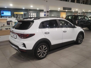 Хэтчбек Kia Rio 2020 года, 1700000 рублей, Орёл