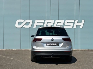 Внедорожник Volkswagen Tiguan 2018 года, 2599000 рублей, Ижевск