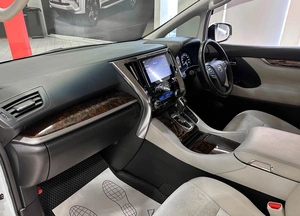 Минивэн Toyota Alphard 2020 года, 4577000 рублей, Красноярск