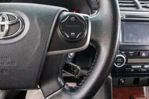 Седан Toyota Camry 2013 года, 1699000 рублей, Барнаул