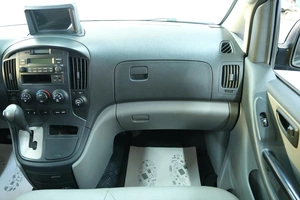 Минивэн Hyundai Grand Starex 2011 года, 1649000 рублей, Омск