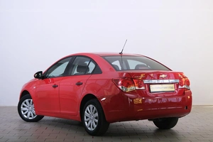 Седан Chevrolet Cruze 2013 года, 599000 рублей, Омск