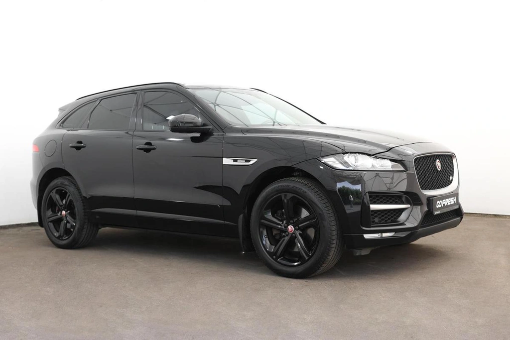 Внедорожник Jaguar F-Pace 2018 года, 3377000 рублей, Орёл