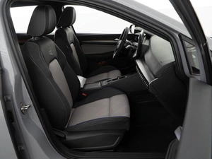 Хетчбэк Volkswagen Golf 2025 года, 3790888 рублей, Москва