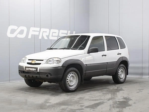 Внедорожник Chevrolet Niva 2019 года, 730000 рублей, Омск