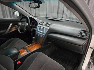 Седан Toyota Camry 2010 года, 1215000 рублей, Красноярск