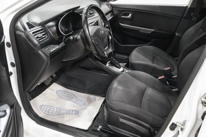 Хетчбэк Kia Rio 2017 года, 1359000 рублей, Новокузнецк