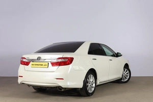 Седан Toyota Camry 2012 года, 2089000 рублей, Новосибирск
