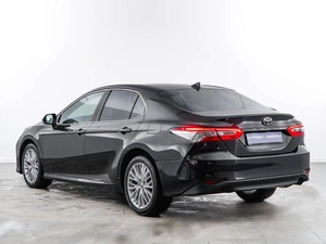 Седан Toyota Camry 2020 года, 2269050 рублей, Москва