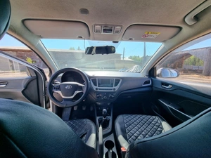 Седан Hyundai Solaris 2022 года, 1080000 рублей, Новая Пойма