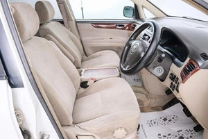Минивэн Toyota Ipsum 2003 года, 799000 рублей, Красноярск