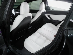 Седан Tesla Model 3 2018 года, 2996000 рублей, Воронеж