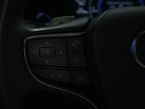 Седан Lexus LS 2018 года, 3900055 рублей, Москва