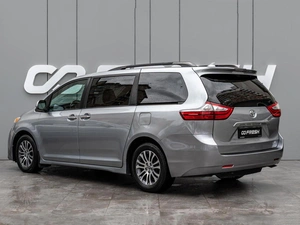 Минивэн Toyota Sienna 2017 года, 3170000 рублей, Краснодар