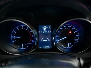 Хетчбэк Toyota Auris 2015 года, 1350000 рублей, Красноярск