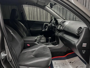 Внедорожник Toyota RAV4 2012 года, 1550000 рублей, Красноярск