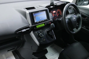 Минивэн Toyota Wish 2016 года, 1508000 рублей, Солонцы