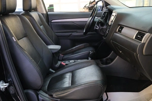 Внедорожник Mitsubishi Outlander 2012 года, 1519000 рублей, Омск