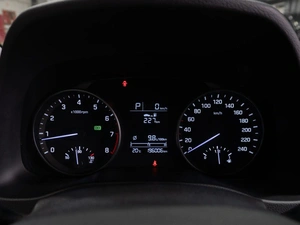 Седан Hyundai Elantra 2018 года, 1599000 рублей, Тюмень